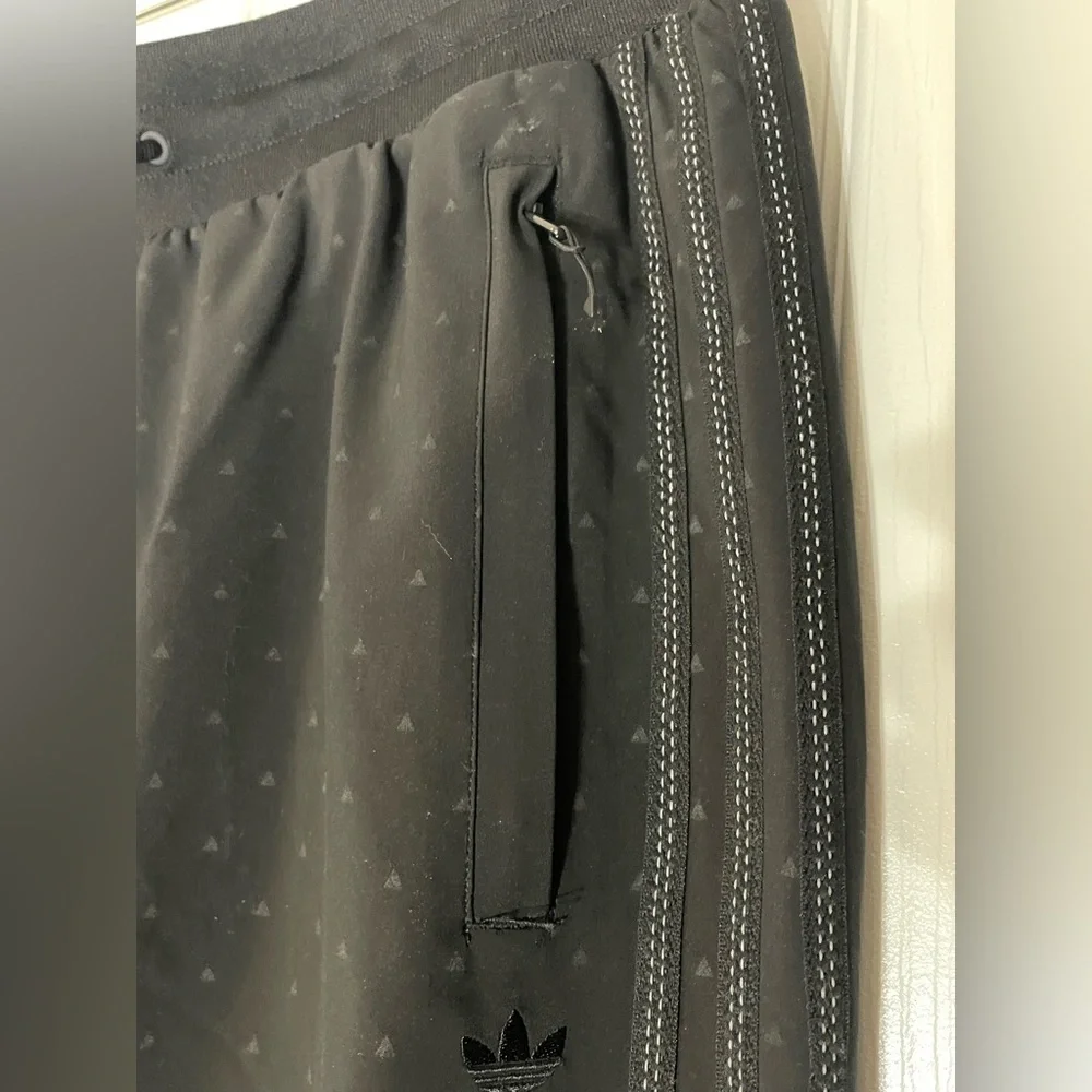 ADIDAS Originals Pharrell WilliamsReflective Track Pants Size Medium - Picture 5 of 6